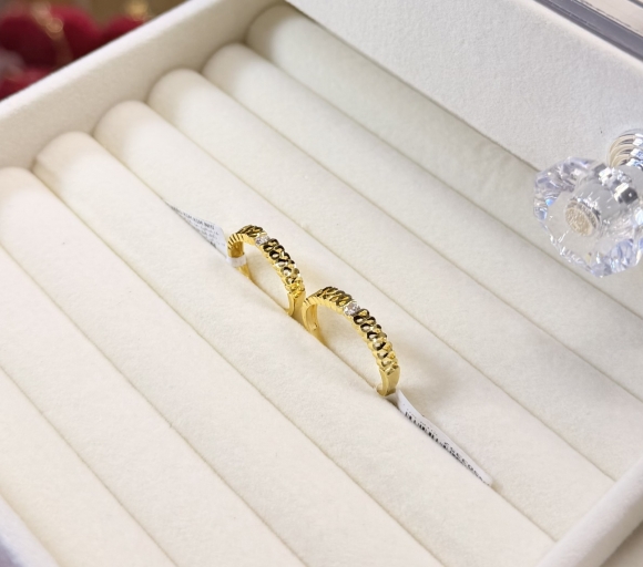 Nhẫn Đôi Đai Kiểu 