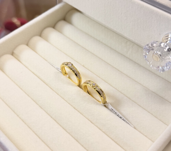 Nhẫn Đôi Trái Tim Phối Hột Tấm 