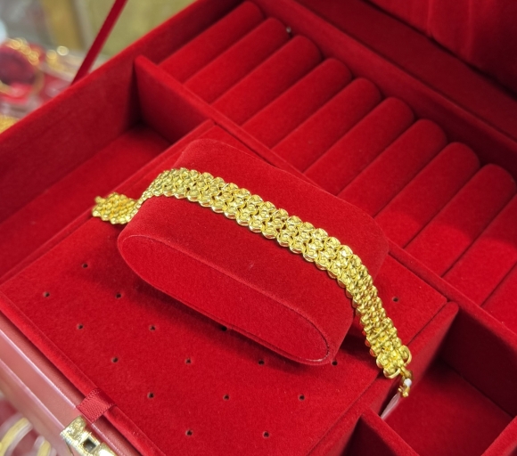 Lắc Vảy Cá 3 Hàng 