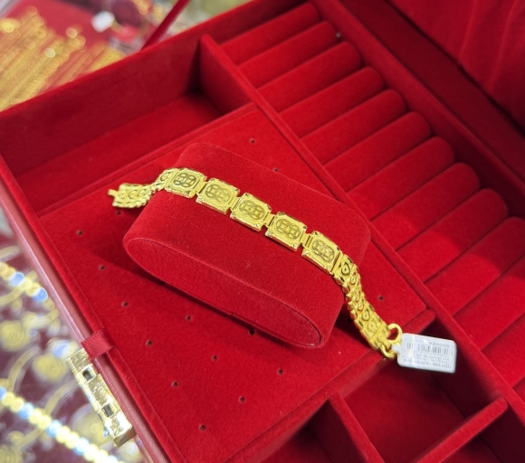 Lắc Kim Tiền Kiểu 