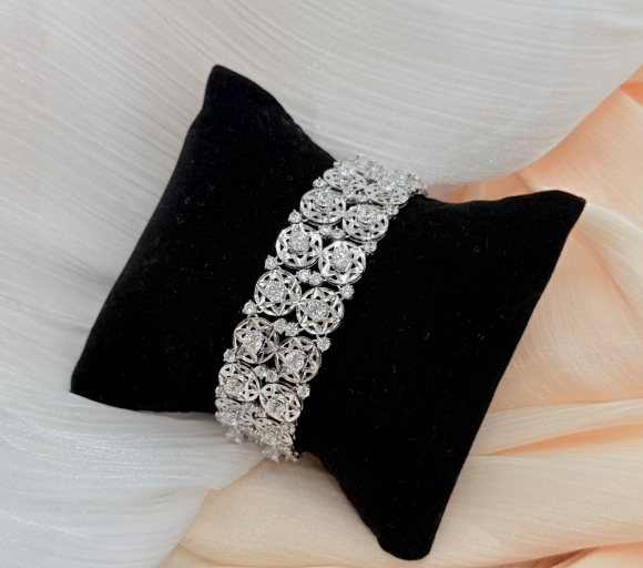 Lắc bi đồng tiền tấm 