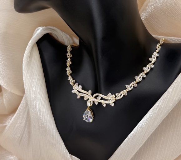 Dây chuyển nữ hoàng 