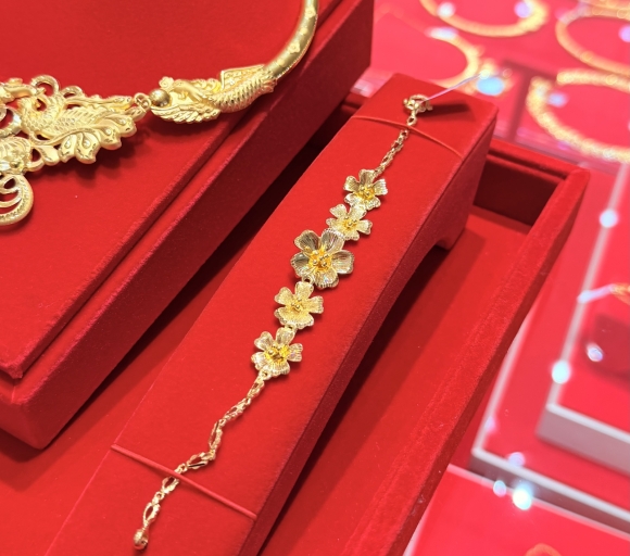 Lắc Hoa Mai - 5 Bông