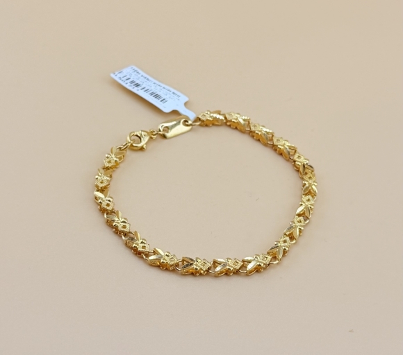 Lắc Đuôi Cá - 4L501713