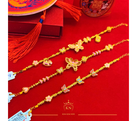 Lắc hồ điệp hồng 